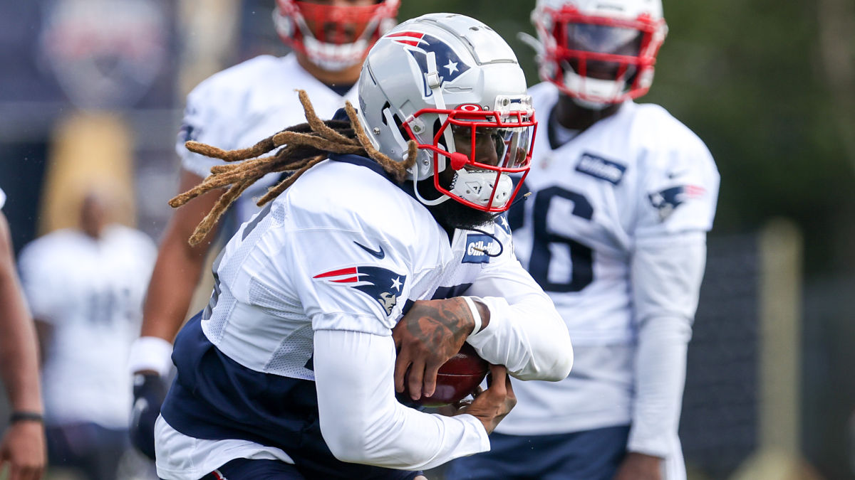 New England Patriots running back Brandon Bolden