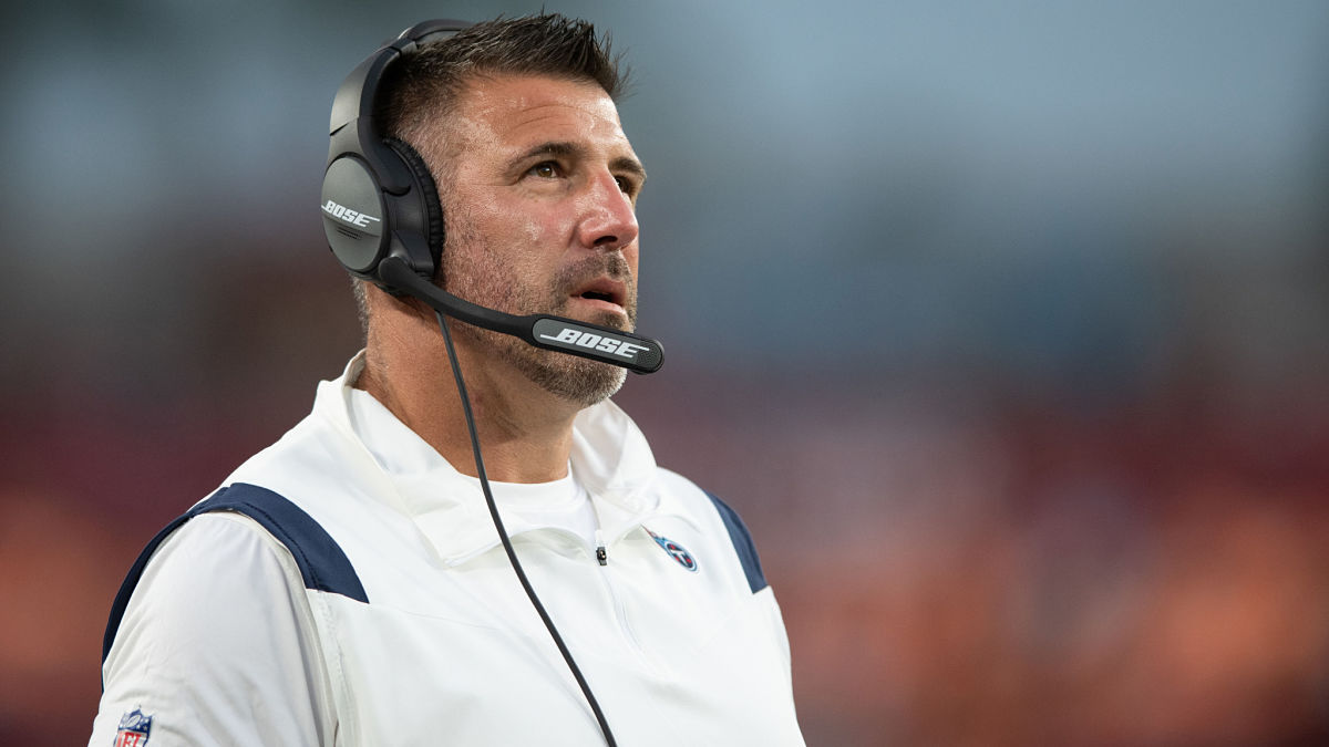 Tennessee Titans head coach Mike Vrabel