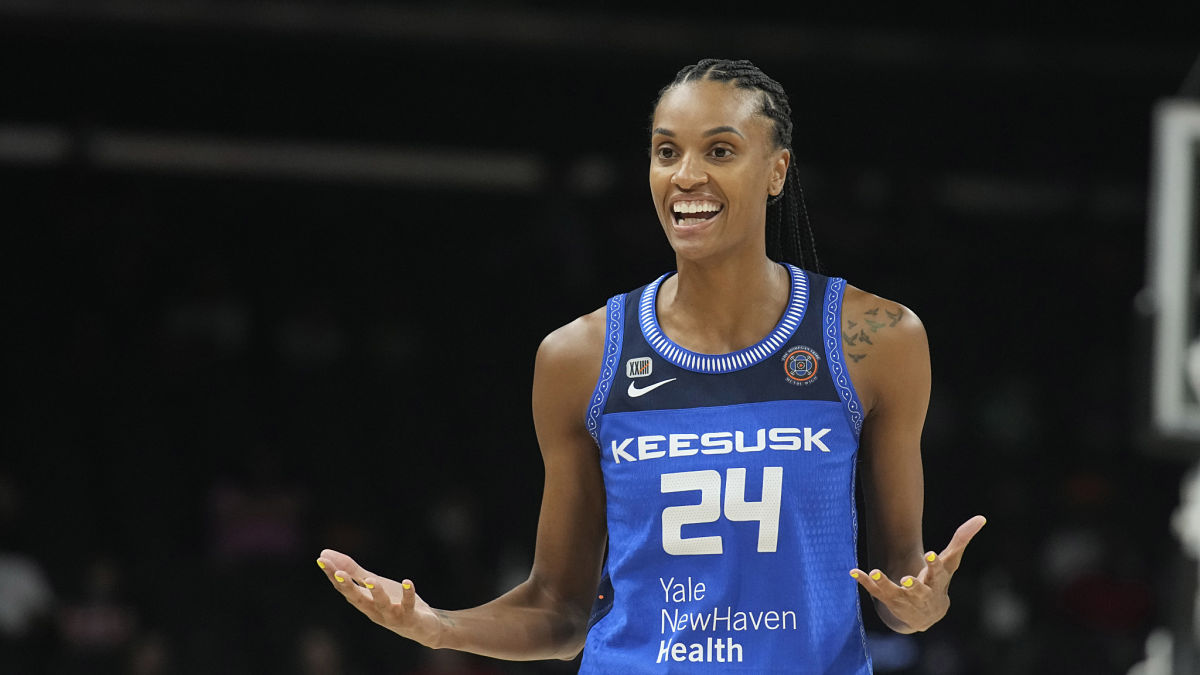 Connecticut Sun Guard DeWanna Bonner