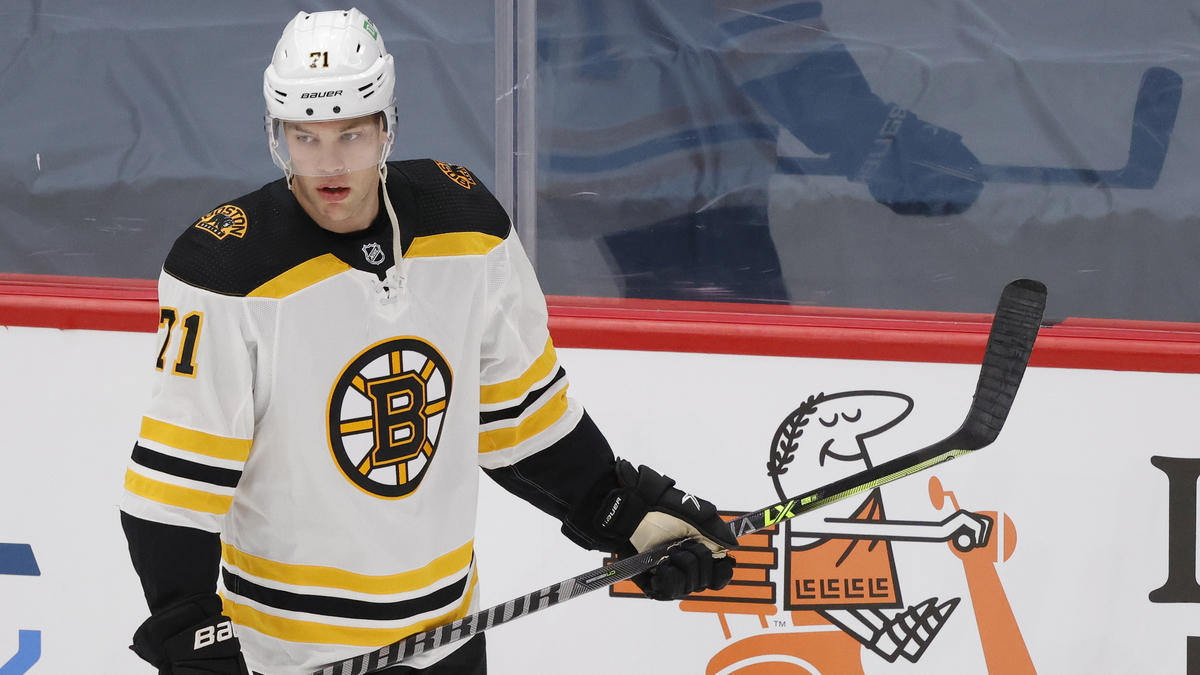 Boston Bruins winger Taylor Hall