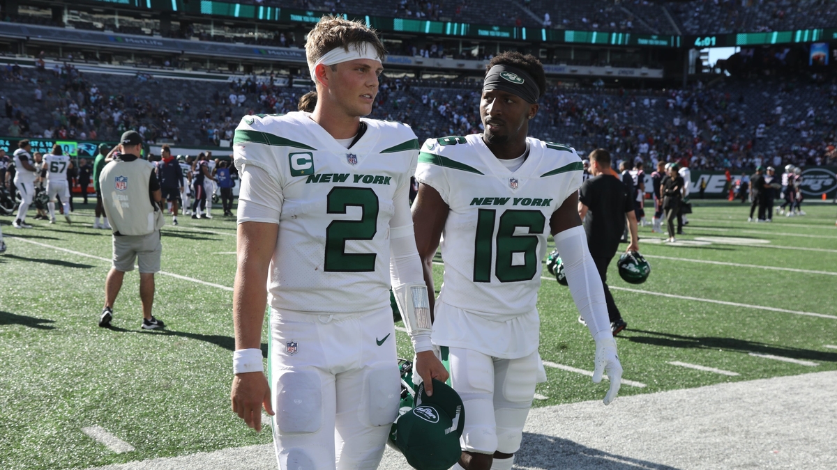 New York Jets quarterback Zach Wilson, wide receiver Jeff Smith