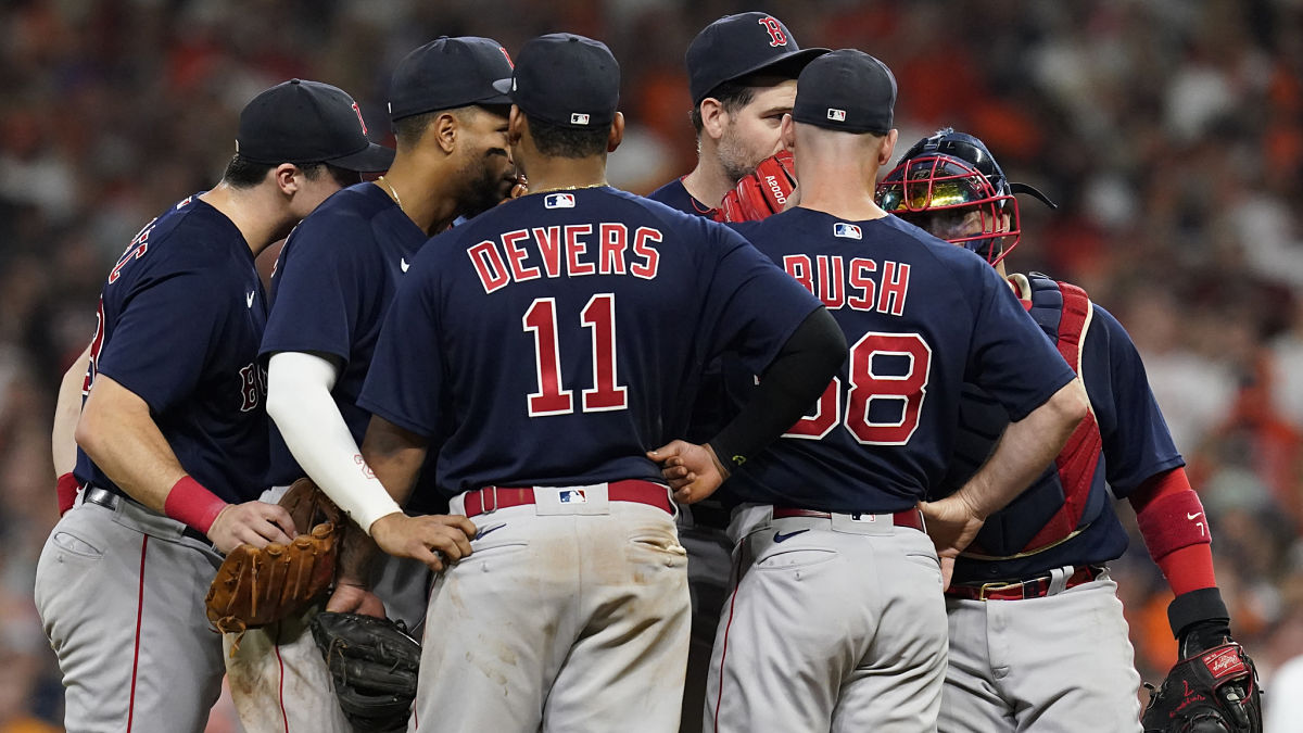 Boston Red Sox players on mound