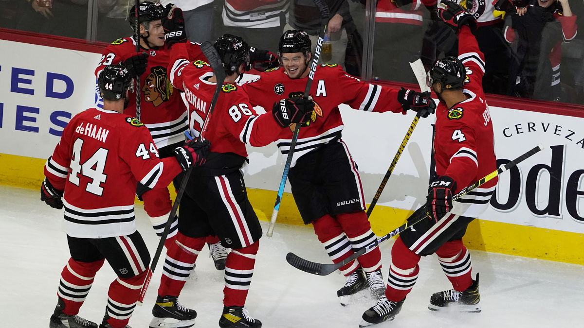 Chicago Blackhawks players celebrate