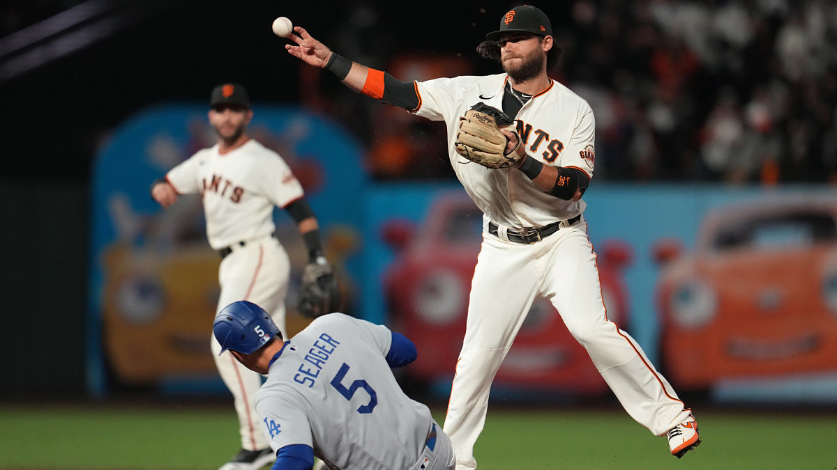 Los Angeles Dodgers shortstop Corey Seager and San Francisco Giants shortstop Brandon Crawford