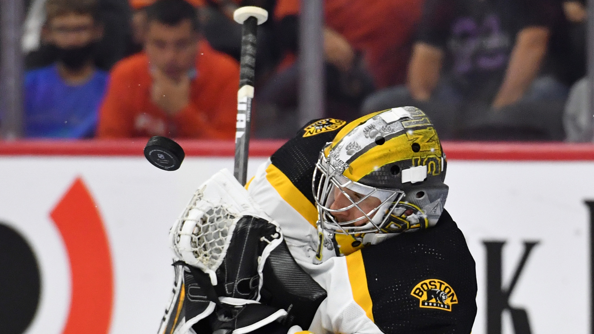 Boston Bruins Goalie Jeremy Swayman