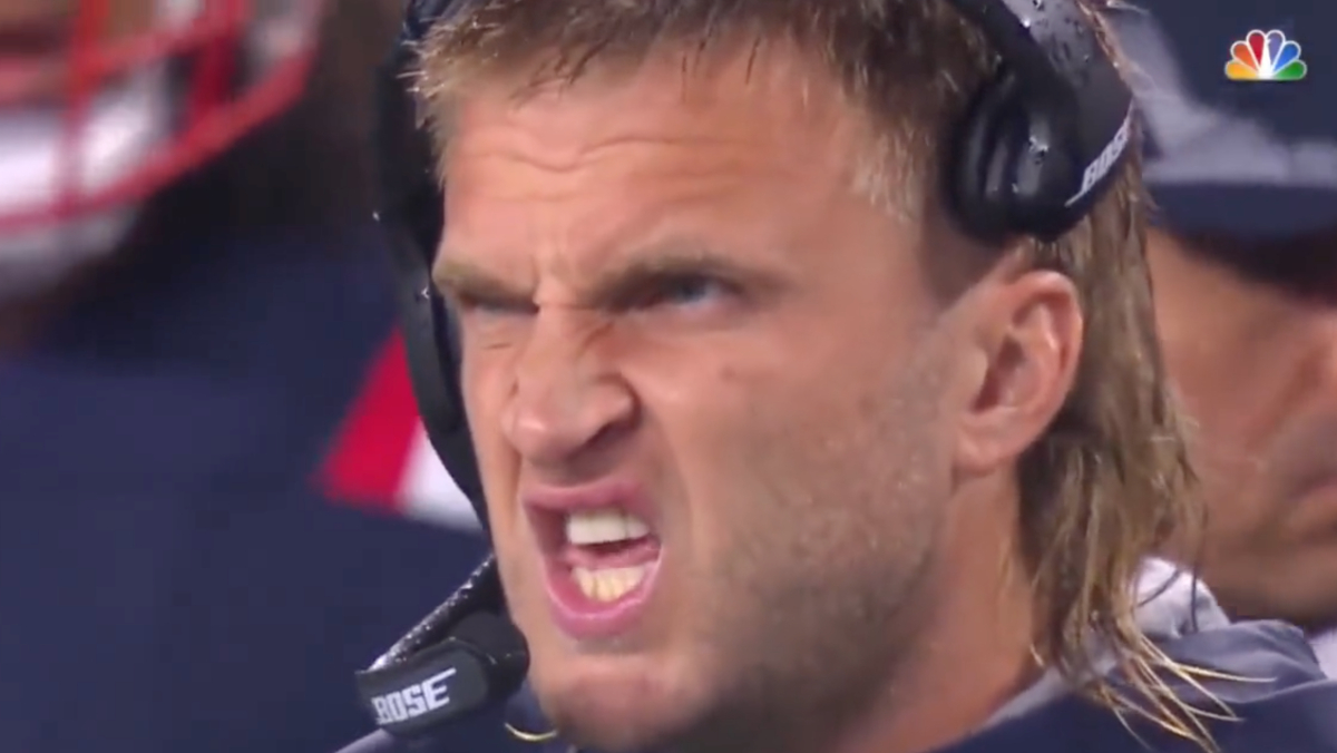 New England Patriots outside linebackers coach Steve Belichick