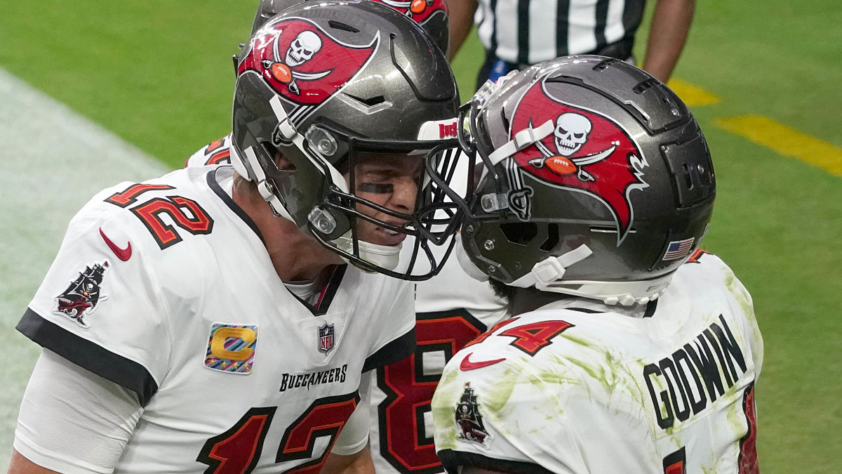 Tampa Bay Buccaneers players Tom Brady, Chris Godwin