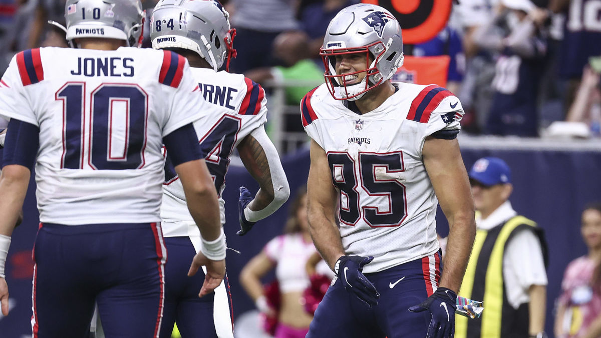 New England Patriots tight end Hunter Henry