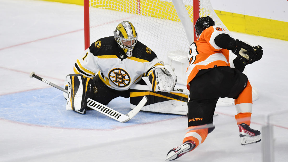 Boston Bruins goaltender Jeremy Swayman
