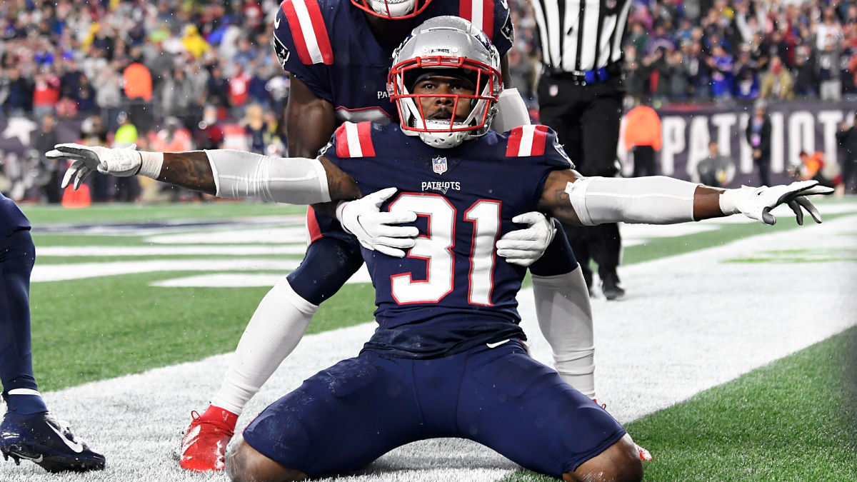 New England Patriots defensive back Jonathan Jones