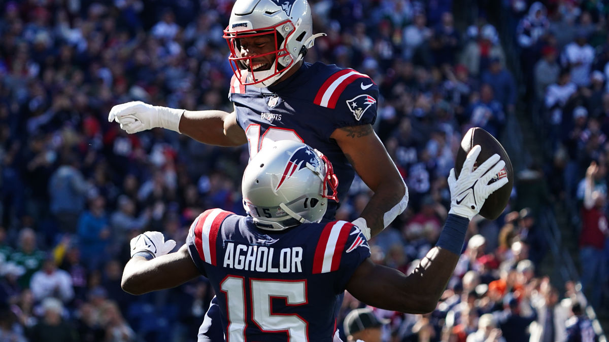New England Patriots receivers Kendrick Bourne and Nelson Agholor