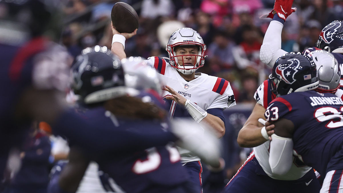 New England Patriots quarterback Mac Jones