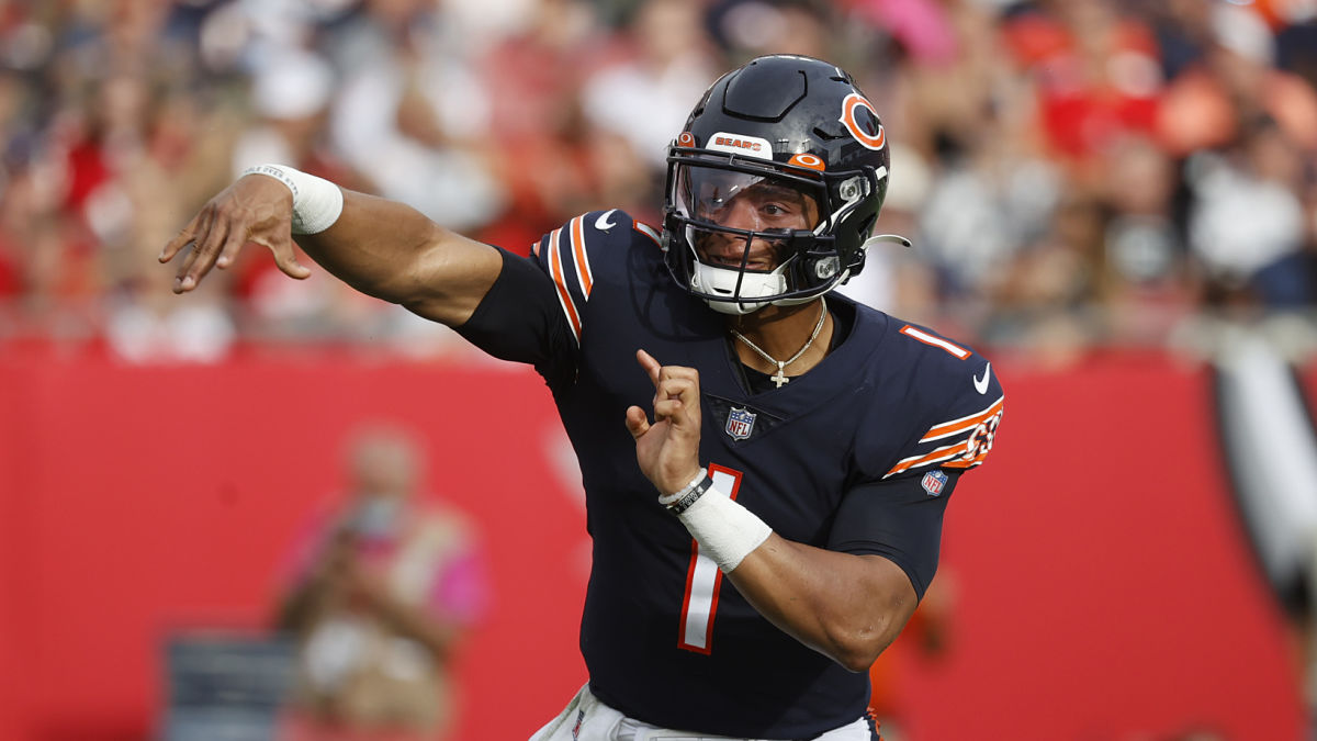 Chicago Bears quarterback Justin Fields