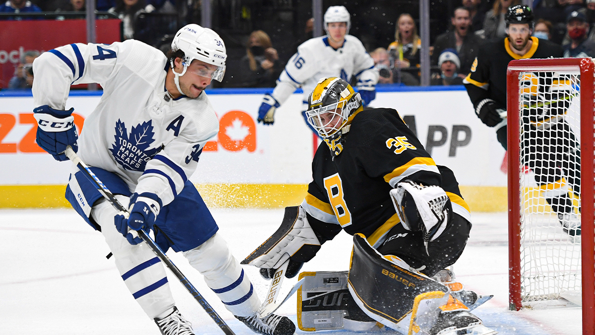 Boston Bruins goaltender Linus Ullmark