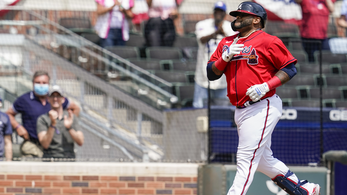 Free agent third baseman Pablo Sandoval