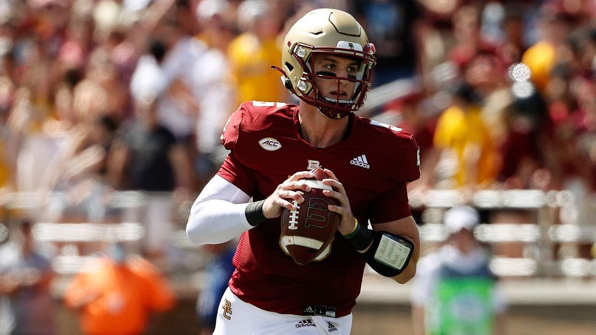 Boston College quarterback Phil Jurkovec