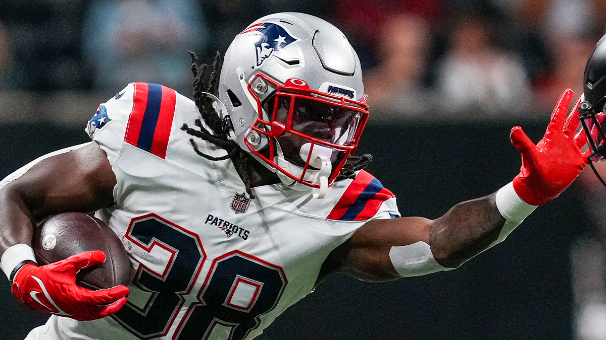 New England Patriots running back Rhamondre Stevenson