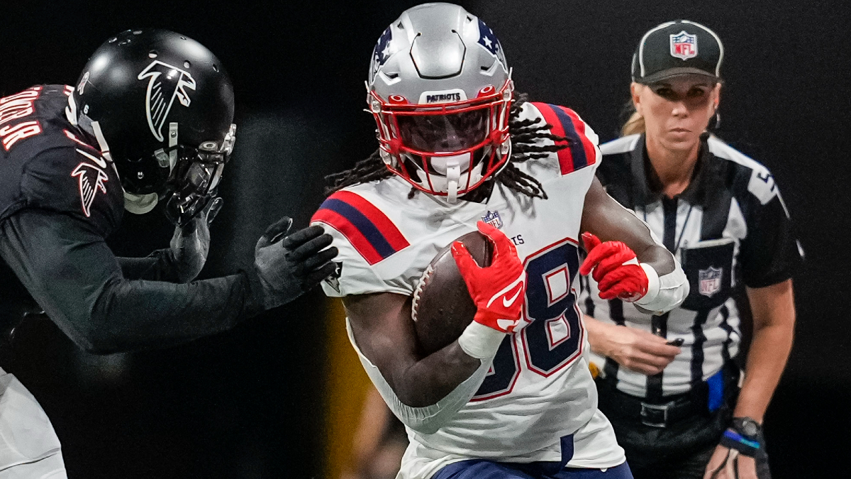 New England Patriots running back Rhamondre Stevenson