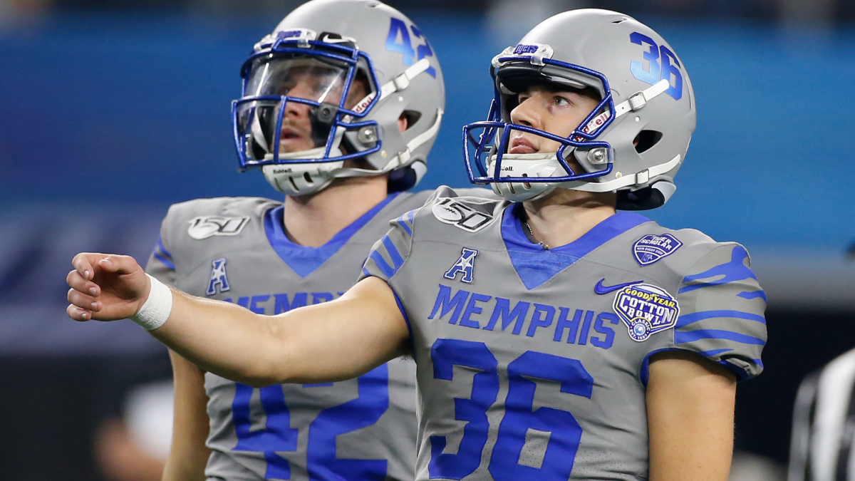 Memphis Tigers place kicker Riley Patterson