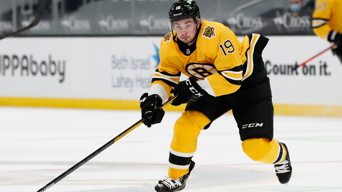 Boston Bruins winger Zach Senyshyn