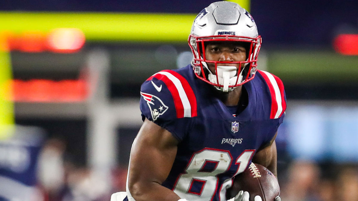 New England Patriots tight end Jonnu Smith