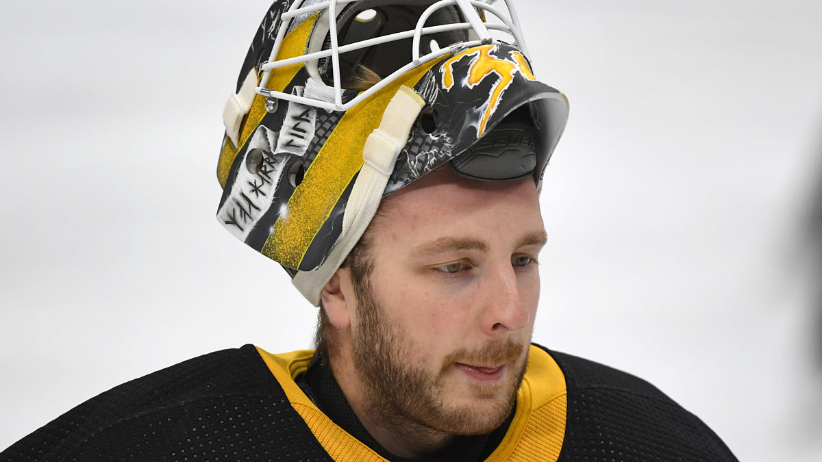 Boston Bruins goalie Linus Ullmark