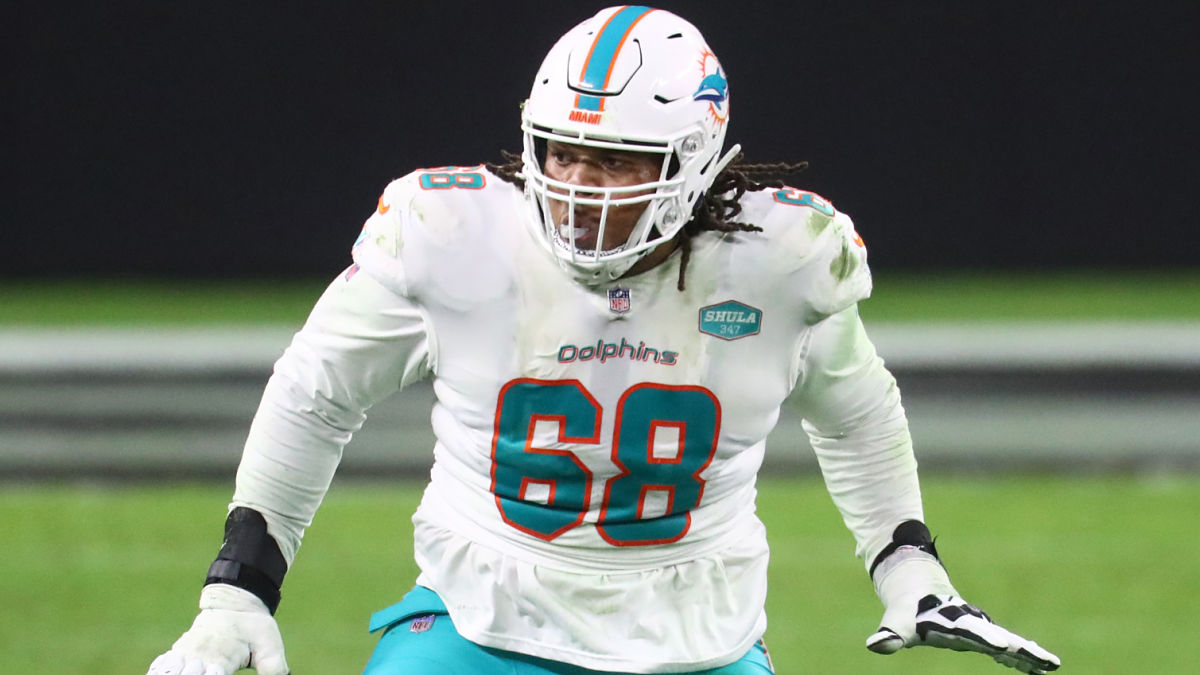 Miami Dolphins offensive lineman Robert Hunt
