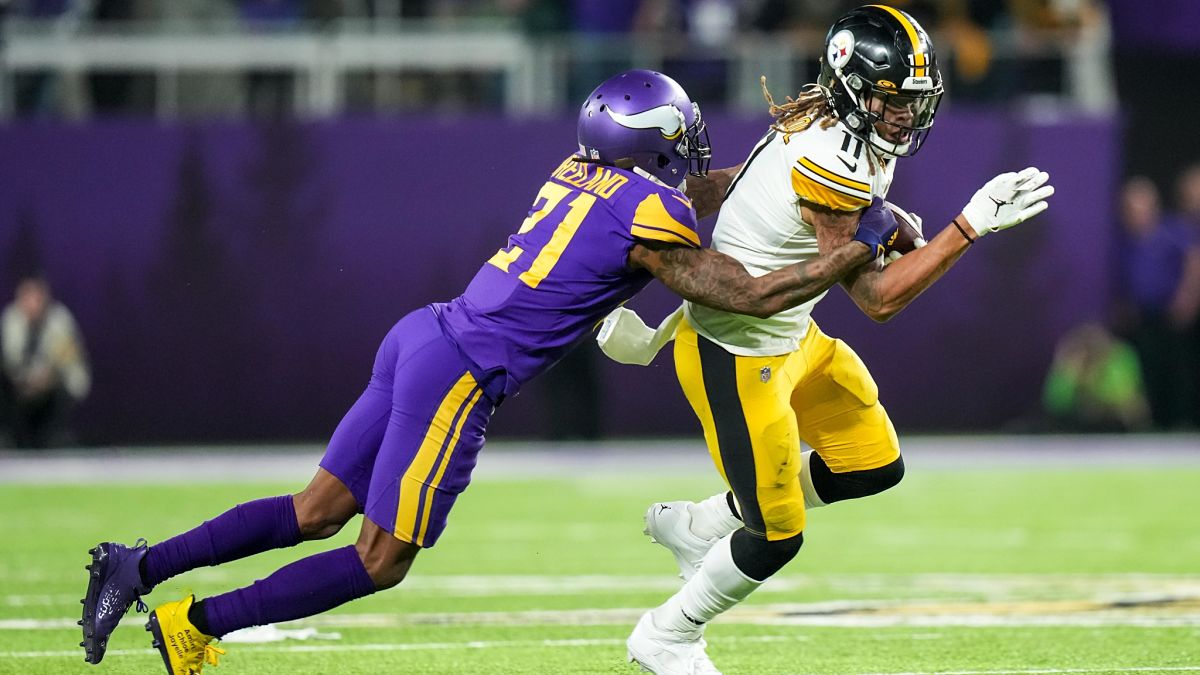Minnesota Vikings cornerback Bashaud Breeland and Pittsburgh Steelers wide receiver Chase Claypool