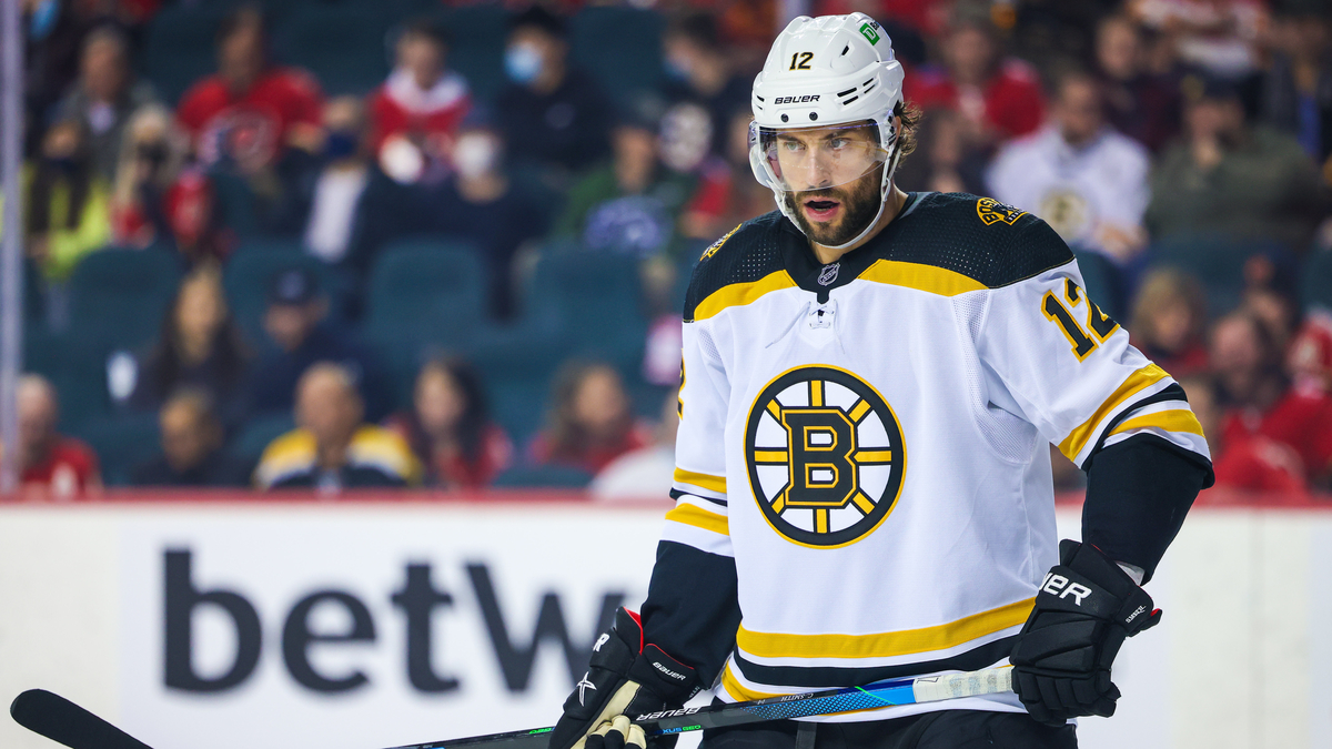 Boston Bruins winger Craig Smith