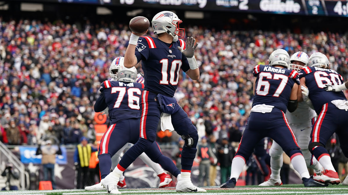 New England Patriots quarterback Mac Jones