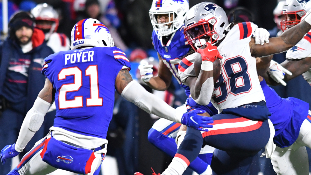 New England Patriots running back Rhamondre Stevenson