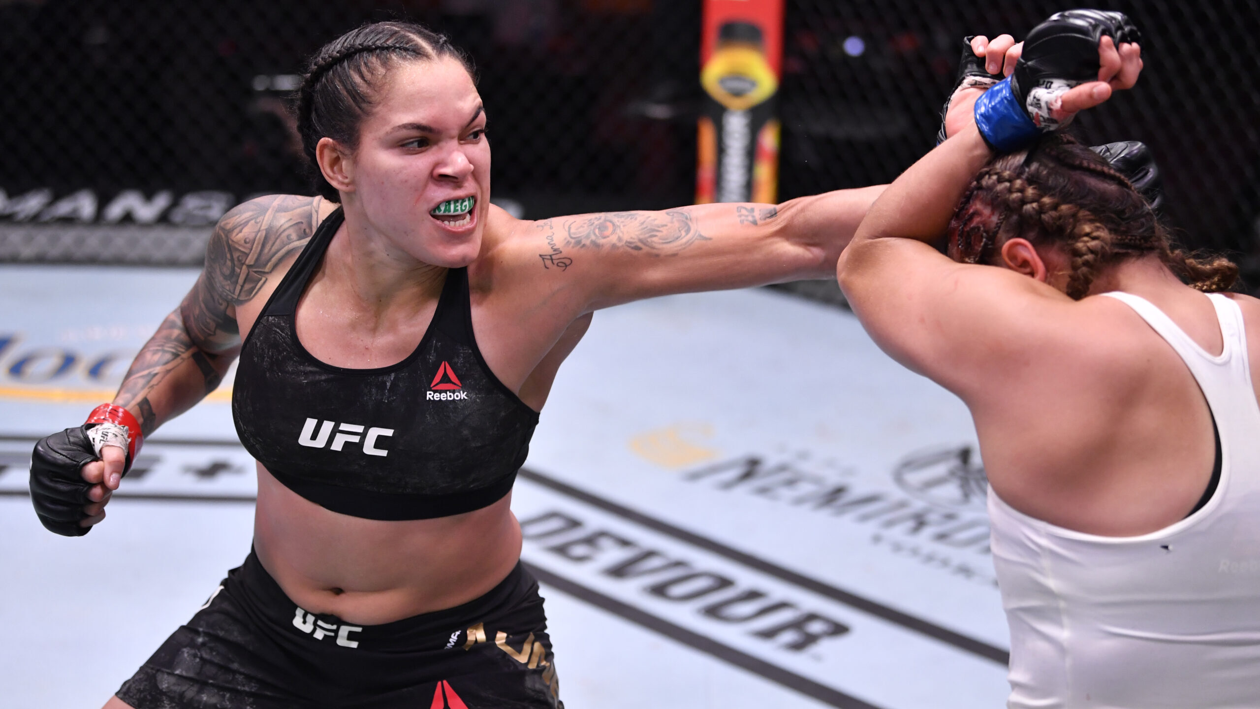 MMA: UFC 250