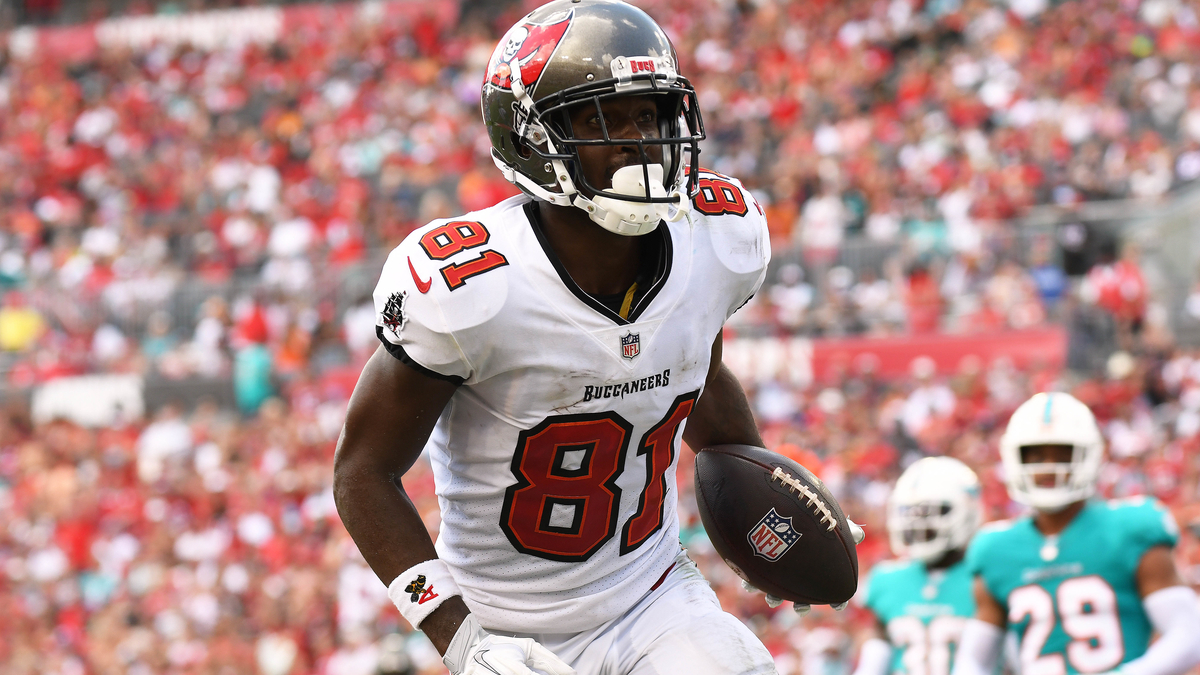 Tampa Bay Buccaneers wide receiver Antonio Brown