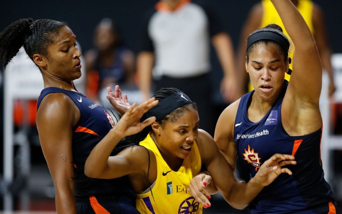 CT Sun Forward's Alyssa Thomas, Brionna Jones