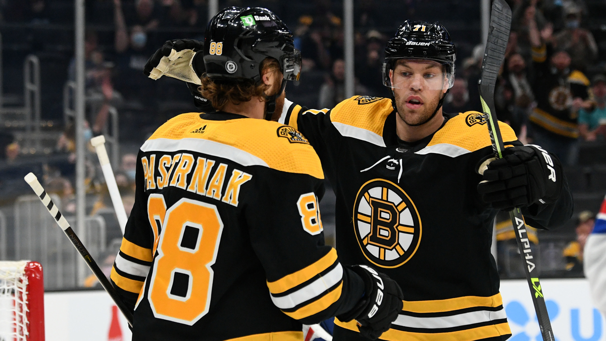Boston Bruins forwards David Pastrnak, Taylor Hall