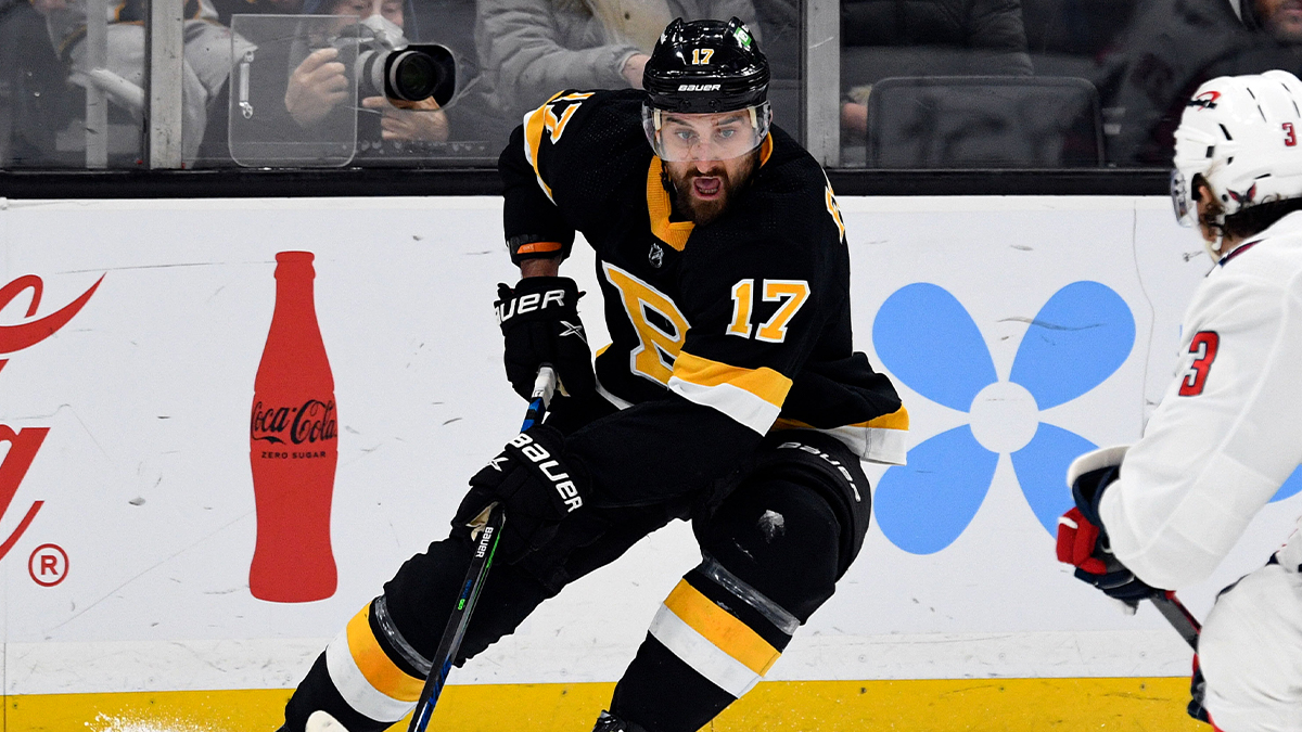 Boston Bruins forward Nick Foligno