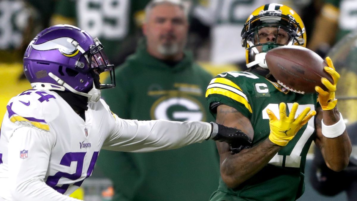 Las Vegas Raiders wide receiver Davante Adams