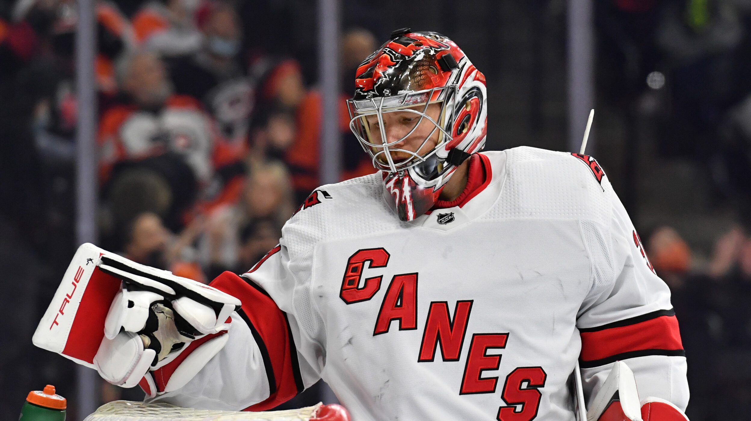 NHL: Carolina Hurricanes at Philadelphia Flyers