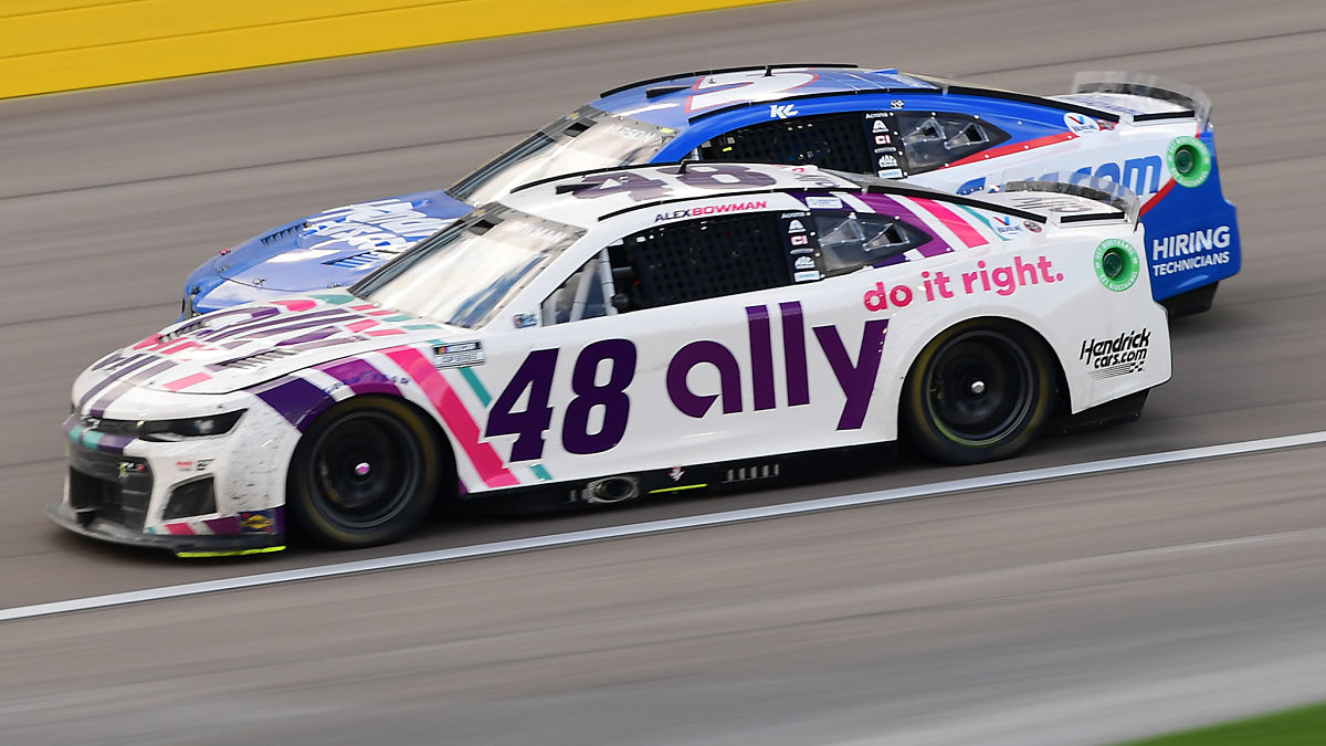 NASCAR Cup Series drivers Alex Bowman, Kyle Larson