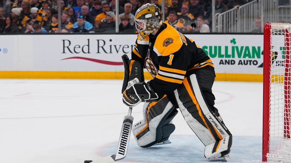 Boston Bruins goaltender Jeremy Swayman