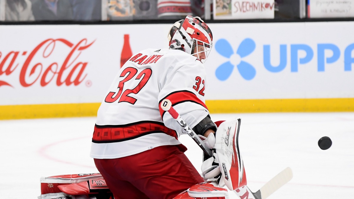 Carolina Hurricanes goalie Antti Raanta
