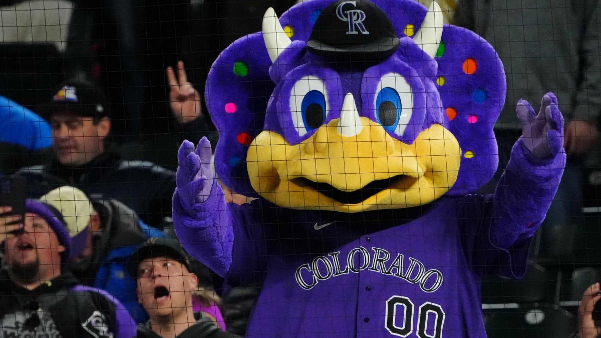 Colorado Rockies mascot Dinger
