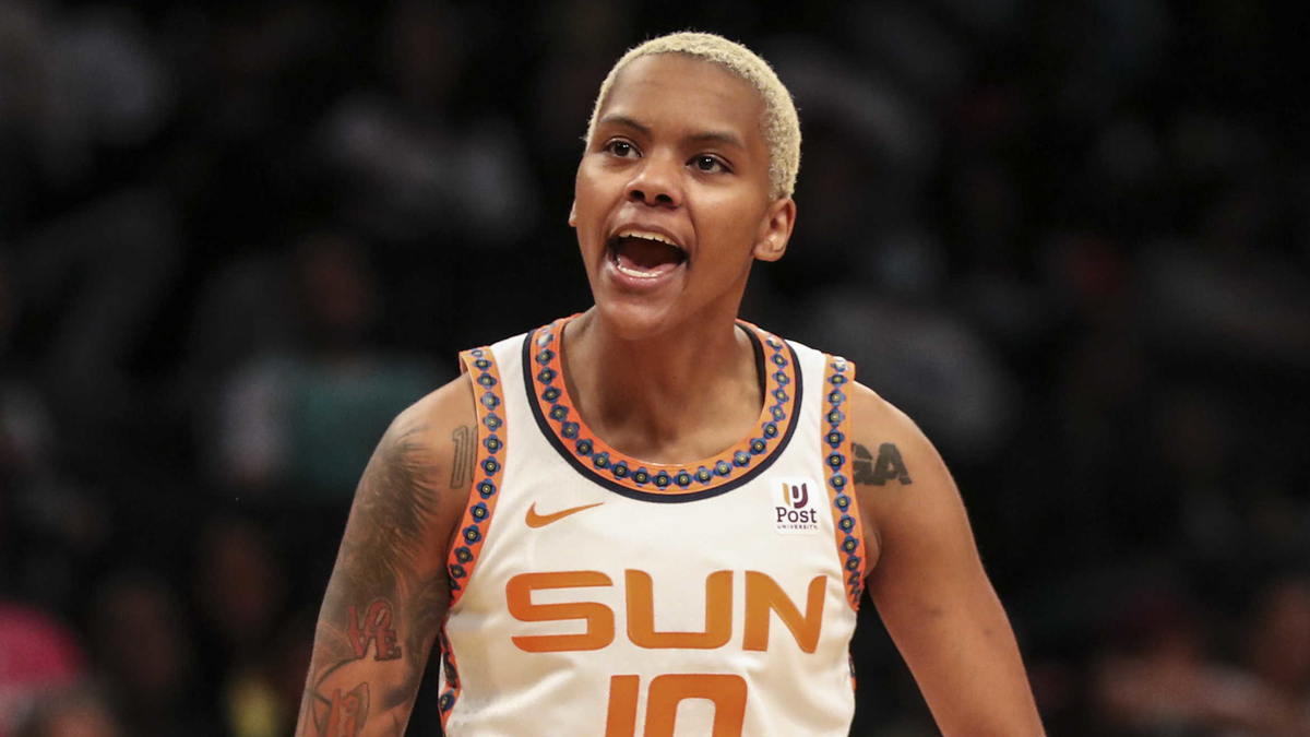Connecticut Sun guard Courtney Williams