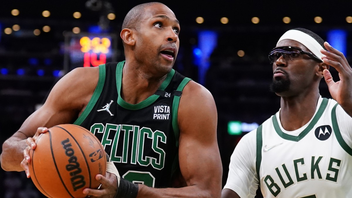 Boston Celtics center Al Horford, Milwaukee Bucks center Bobby Portis