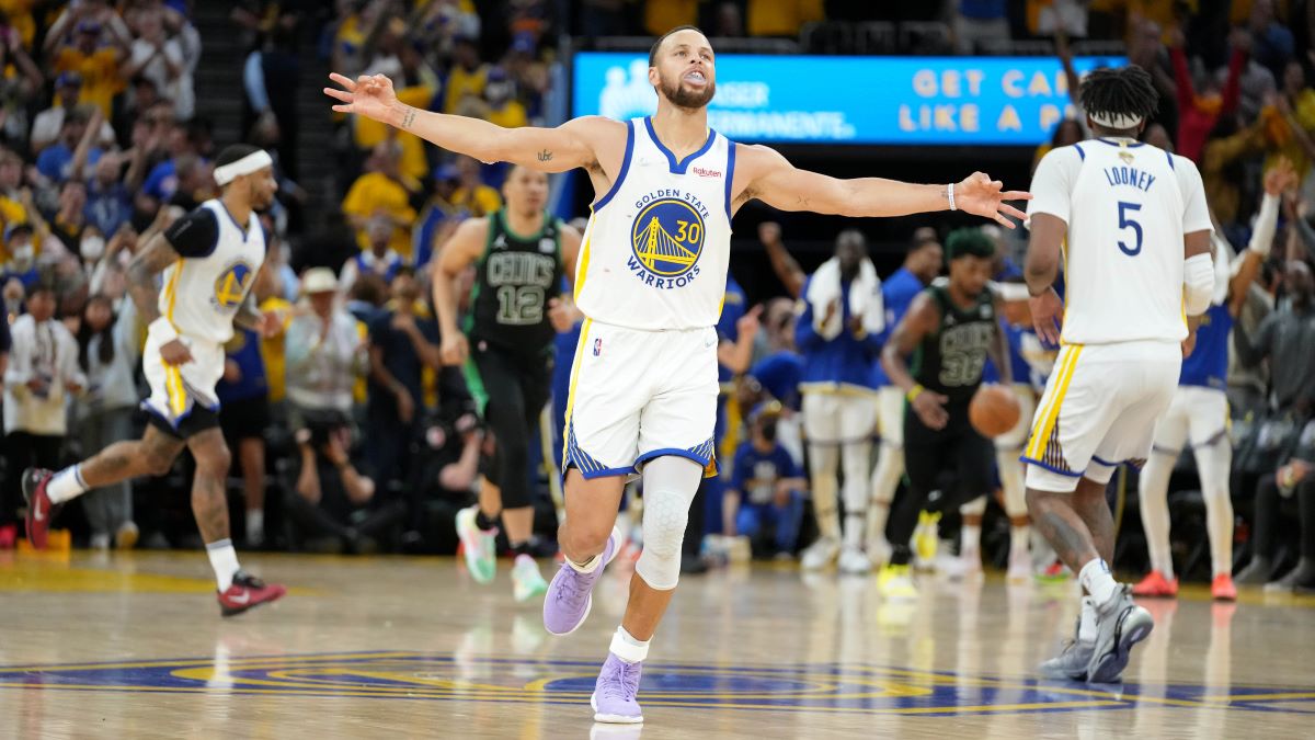 Golden State Warriors guard Steph Curry