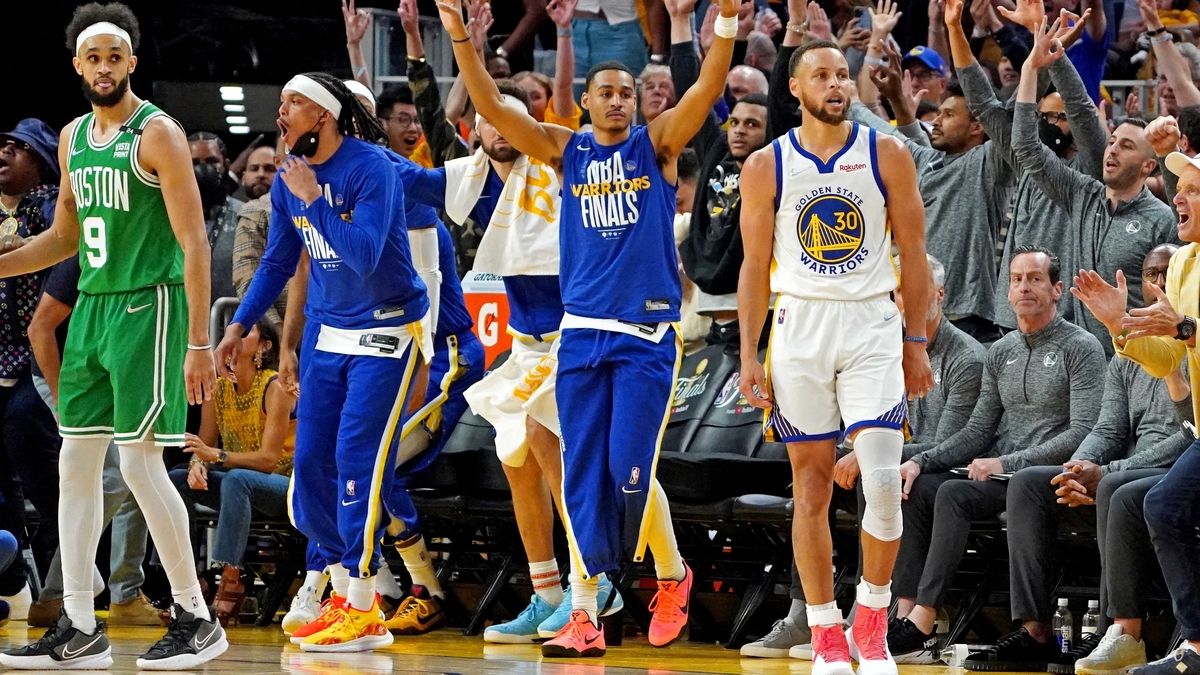 Golden State Warriors guard Steph Curry