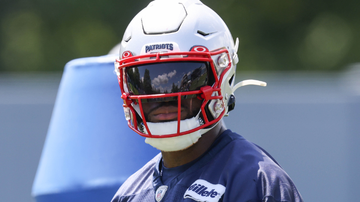 New England Patriots linebacker Josh Uche
