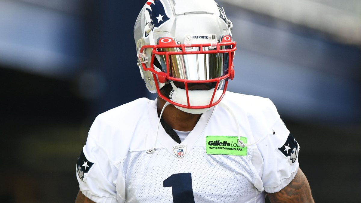 New England Patriots wide receiver DeVante Parker