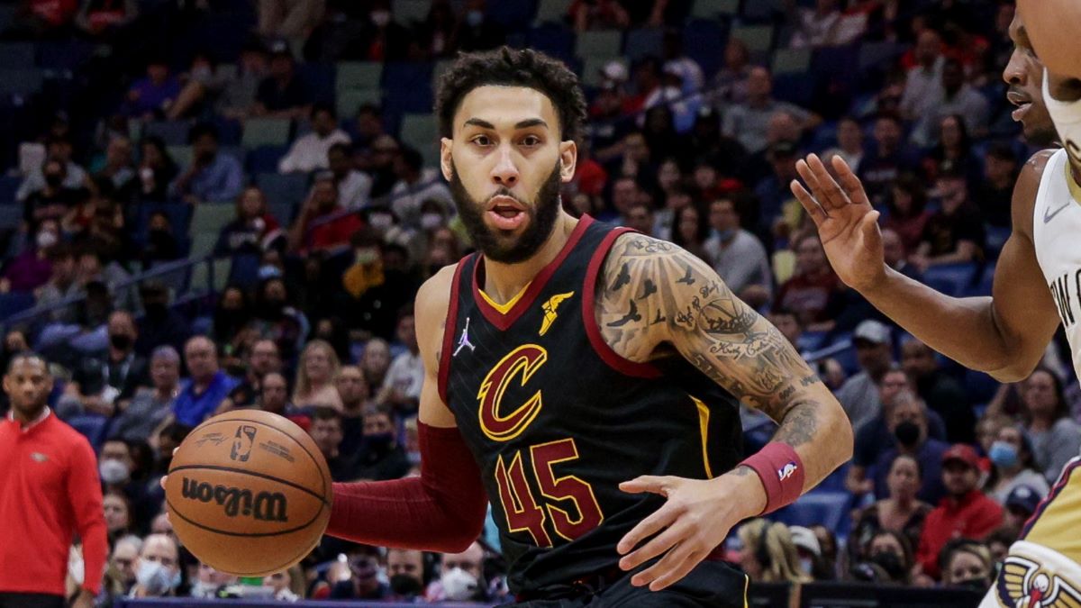 Former Cleveland Cavaliers combo guard Denzel Valentine