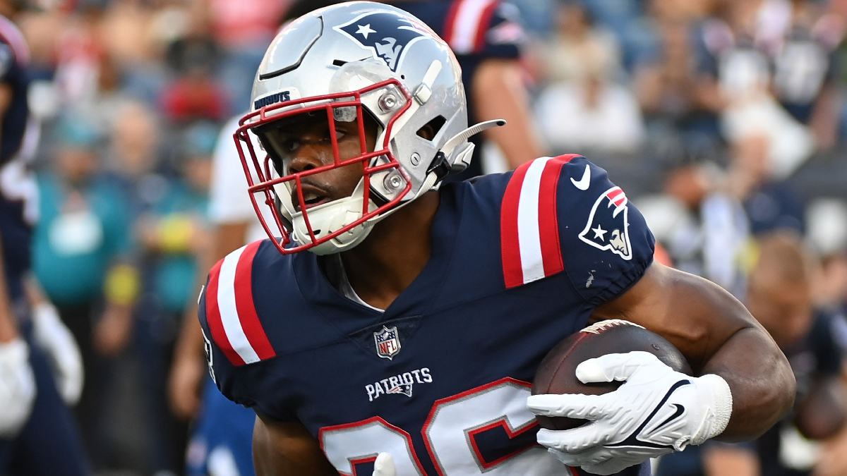 New England Patriots running back Kevin Harris